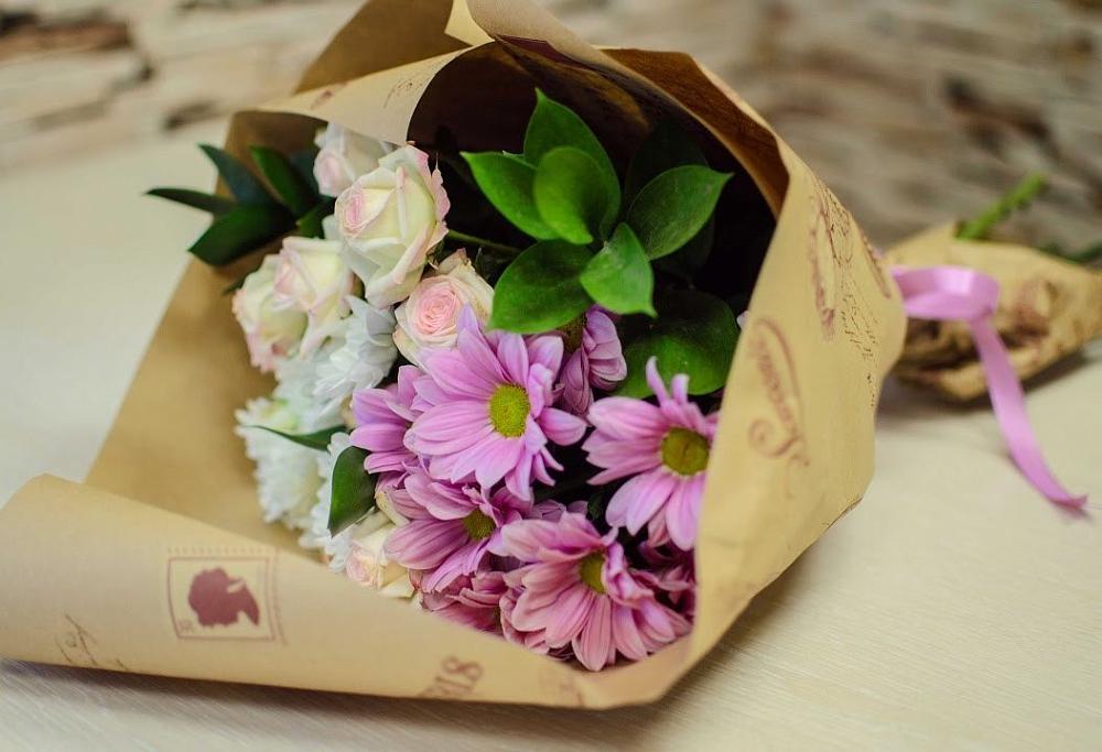 Букет цветов из: Розы и Хризантемы в Алачково