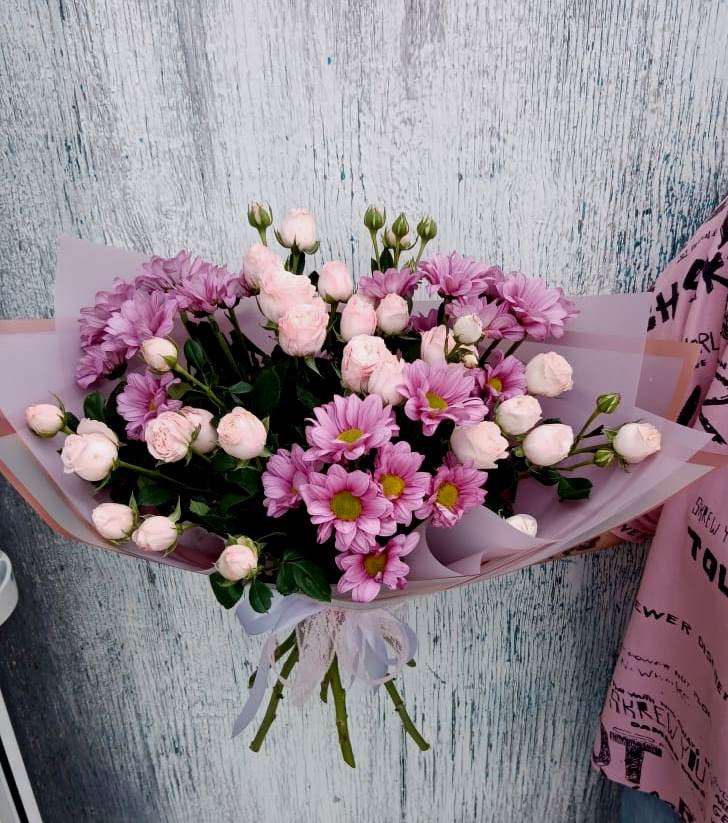 Букет цветов из: Розы и Хризантемы в Алачково