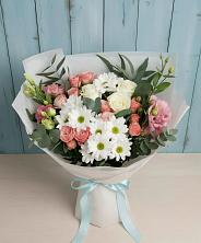 Букет цветов из:  Розы, Лизиантусы и Хризантемы в Алачково