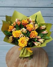 Букет цветов из:  Альстромерии и Розы в Алачково