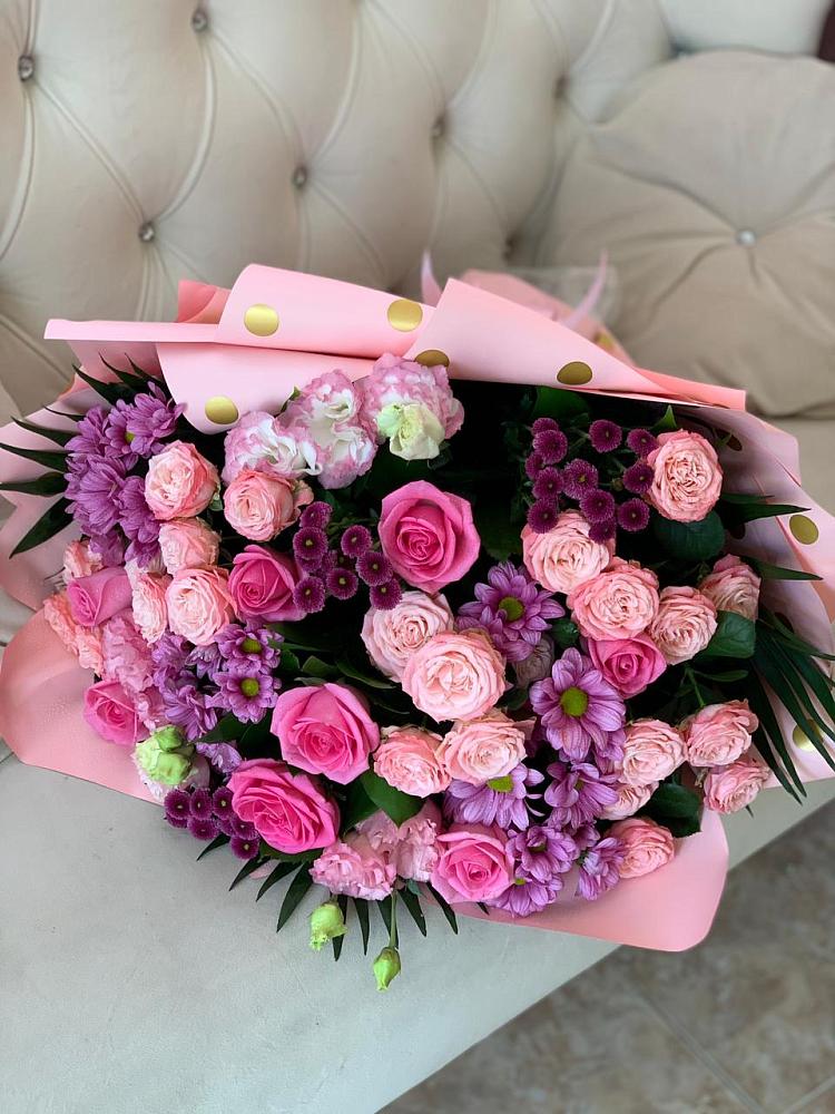 Букет цветов из: Хризантемы, Розы и Лизиантусы в Алачково