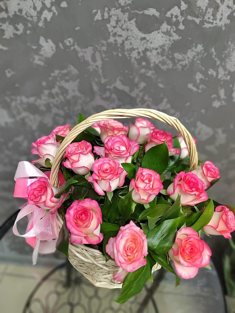 Цветочная композиция из Розы в корзине в Алачково