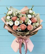 Букет цветов из:  Розы, Альстромерии и Лизиантусы в Алачково