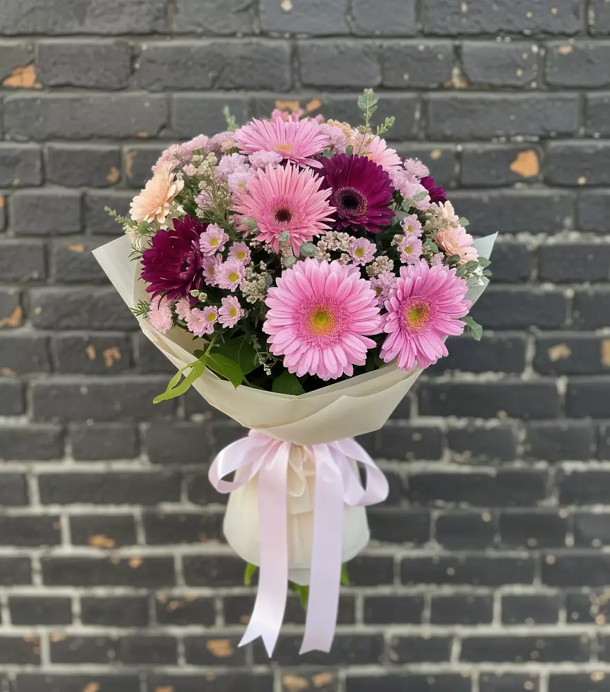 Букет цветов из: Герберы и Хризантемы в Алачково