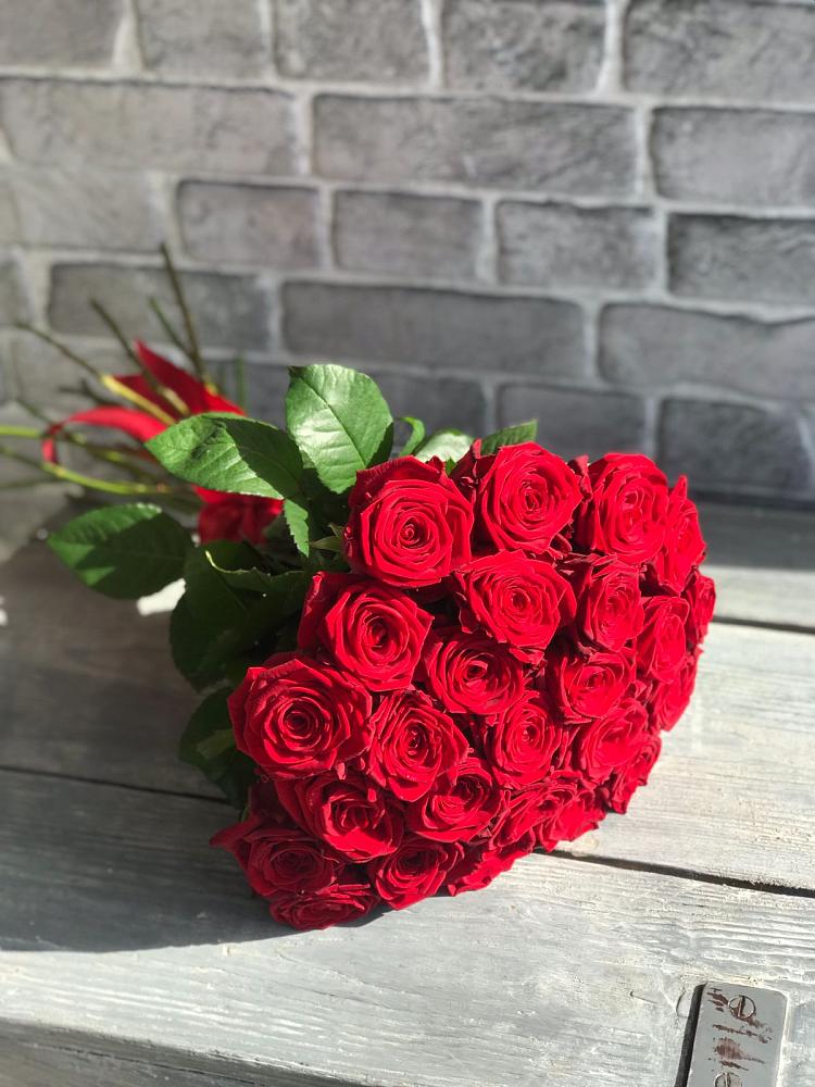 Букет Красные розы Фридом в Алачково