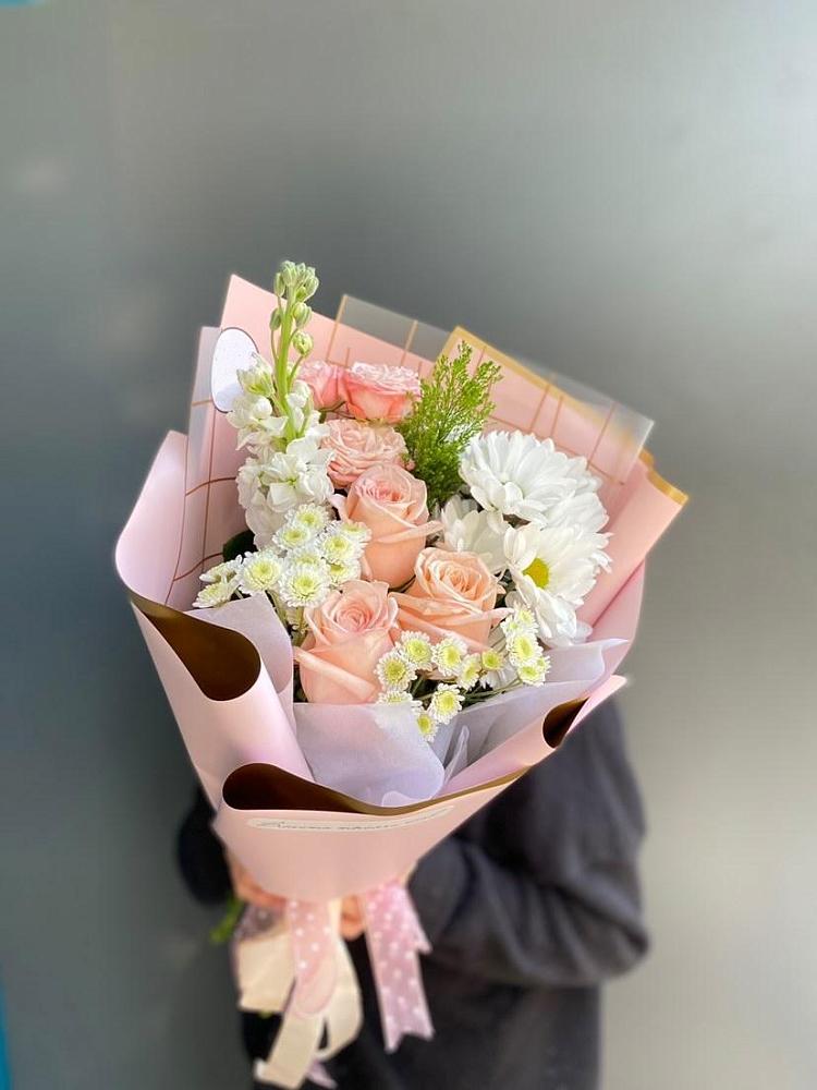 Букет цветов из: Хризантемы и Розы в Алачково