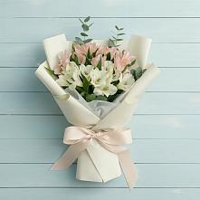 Букет цветов из:  Альстромерии в Алачково