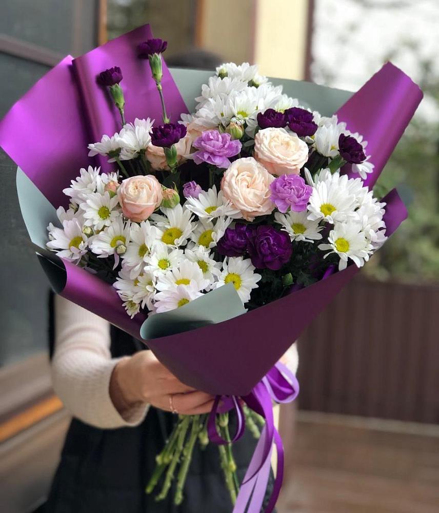 Букет цветов из: Хризантемы, Гвоздики и Розы в Алачково