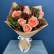 Букет цветов из:  Розы и Альстромерии в Алачково