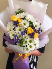 Букет цветов из:  Ирисы, Хризантемы и Розы #REPLACE_PRED# Алачково