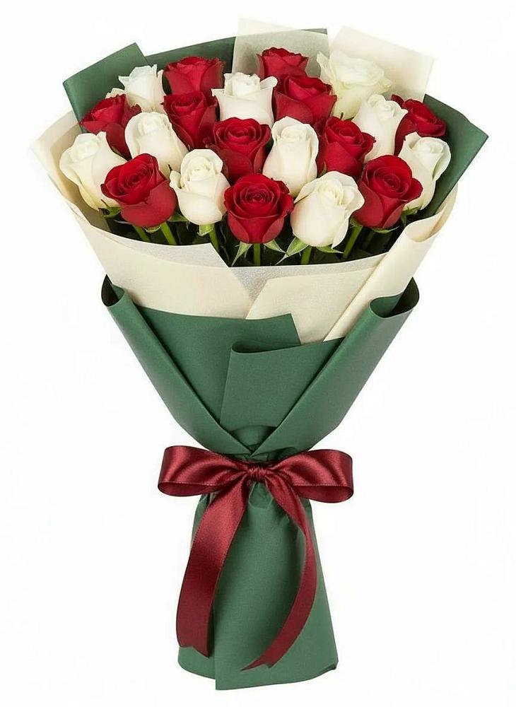 Букет Микс из красных и белых роз в Алачково