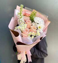 Букет цветов из:  Хризантемы и Розы в Алачково