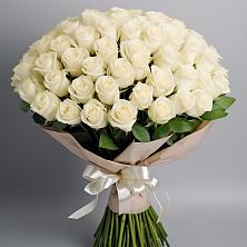Букет 101 беля роза Белоснежка в Алачково