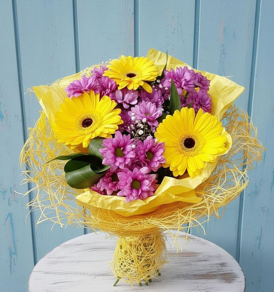 Букет цветов из: Хризантемы и Герберы в Алачково