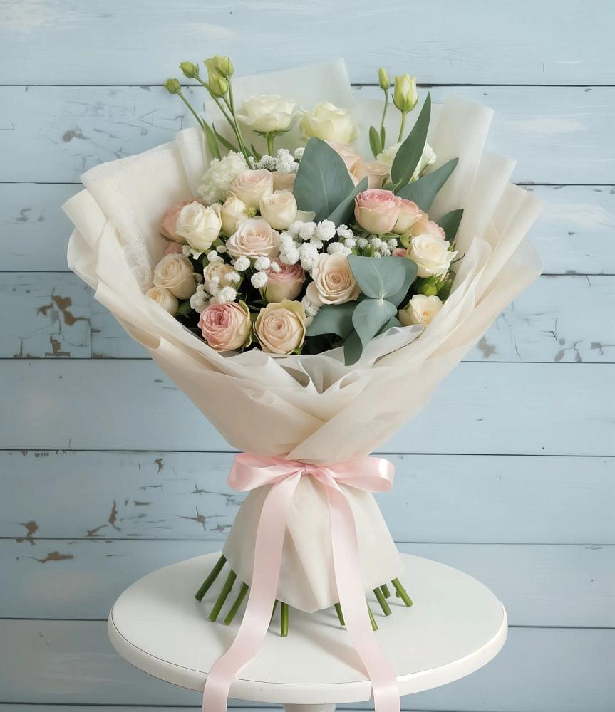 Букет цветов из: Розы и Лизиантусы в Алачково