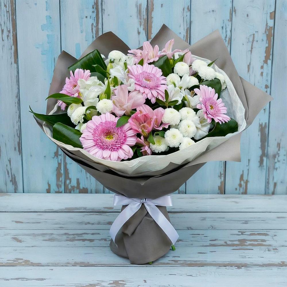 Букет цветов из: Герберы, Альстромерии и Хризантемы в Алачково