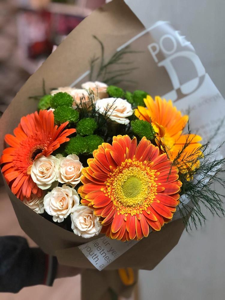 Букет цветов из: Герберы, Хризантемы и Розы в Алачково