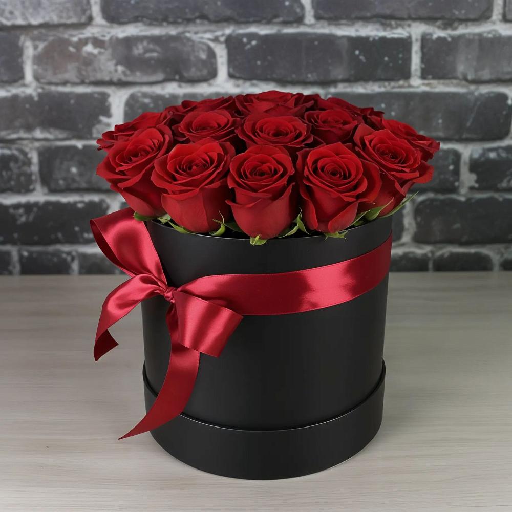 Цветочная композиция из Розы в шляпной коробке в Алачково