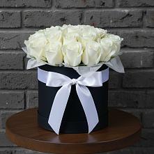 Цветочная композиция из Розы в шляпной коробке в Алачково