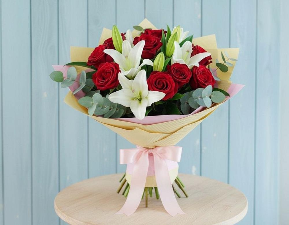 Букет цветов из: Лилии и Розы в Алачково