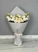 Букет цветов из:  Розы и Лизиантусы в Алачково